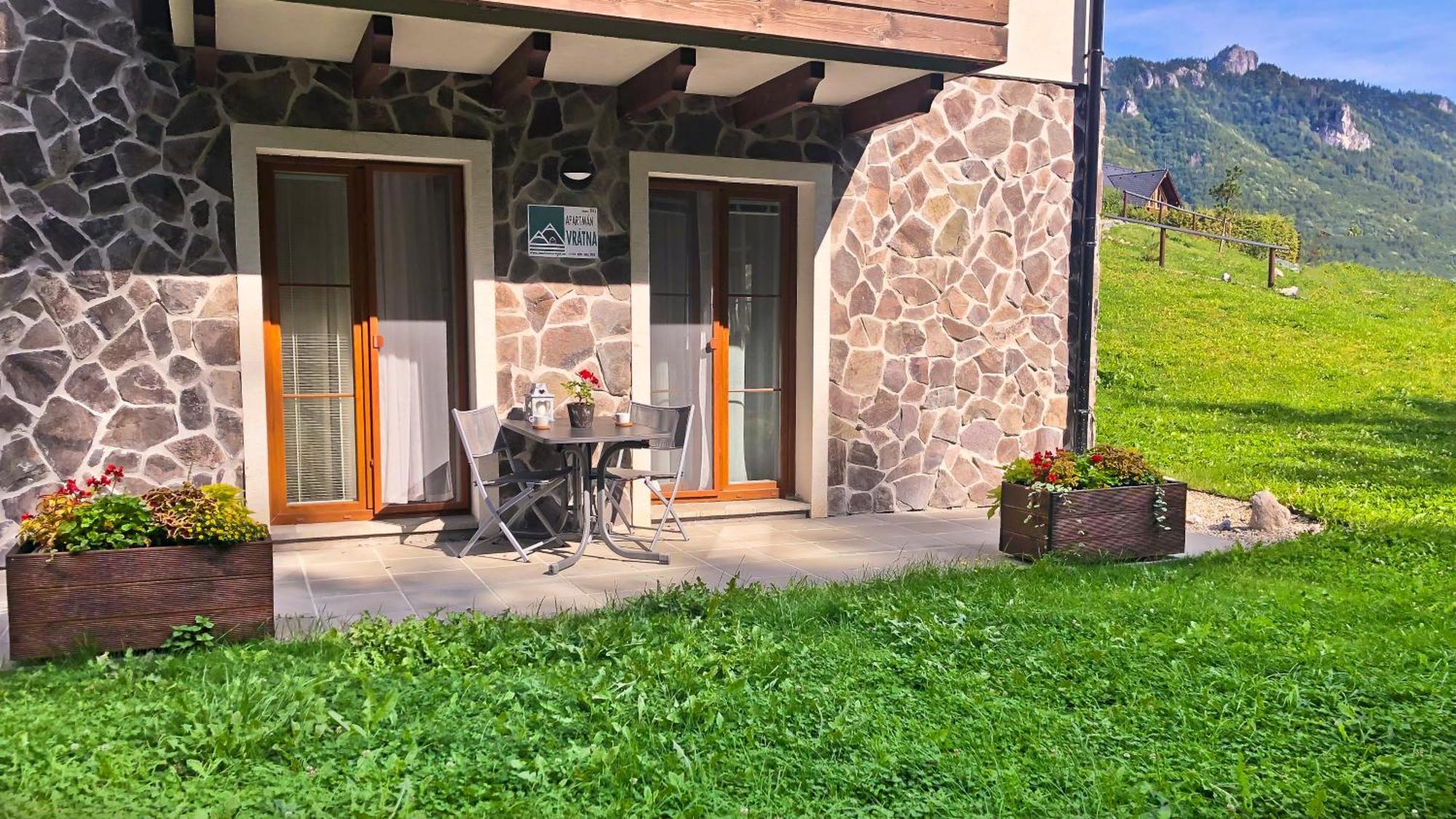 Apartman Vratna Terchová Exteriör bild